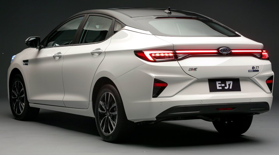 Imagem 2 Jac E-J7 BEV 50kWh Auto 2022