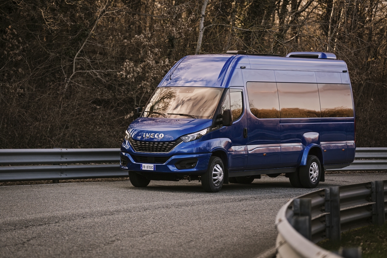 Imagem 1 Iveco Daily Vetrato 3.0 45-160 Vetrato H2 - 3520L 2025