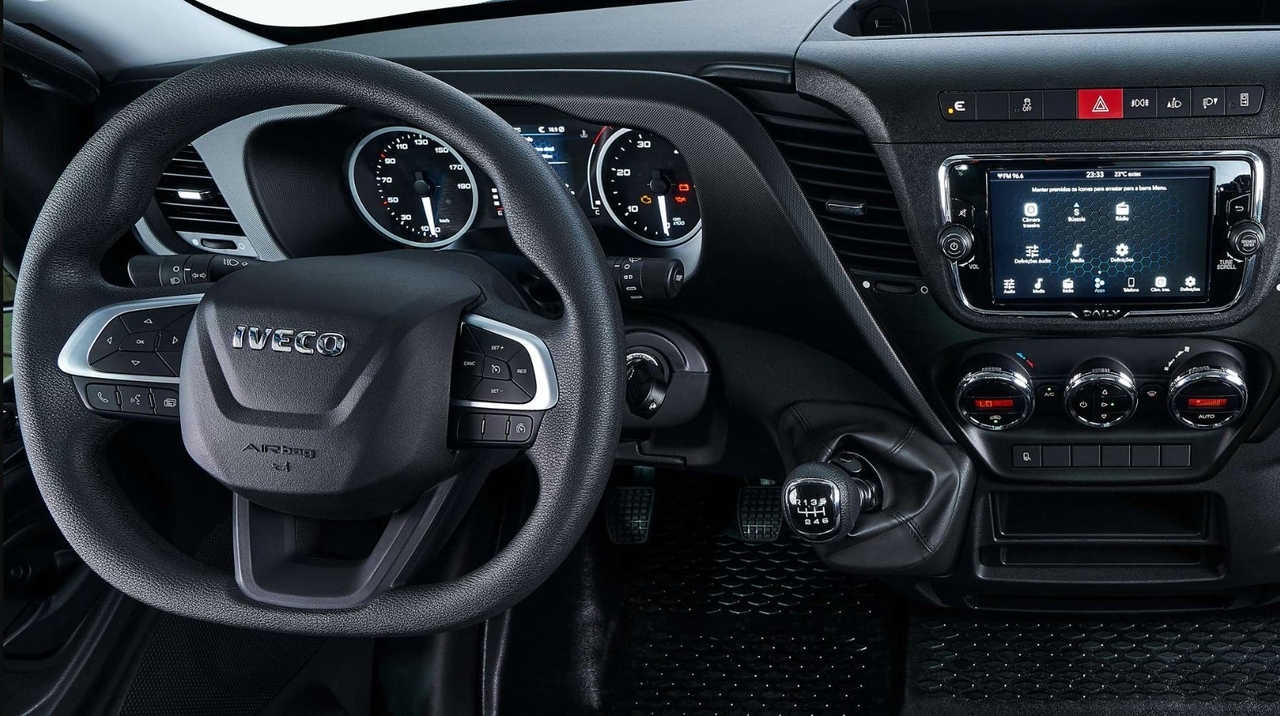 Imagem 8 Iveco Daily Vetrato 3.0 45-160 Vetrato H2 - 3520L 2024