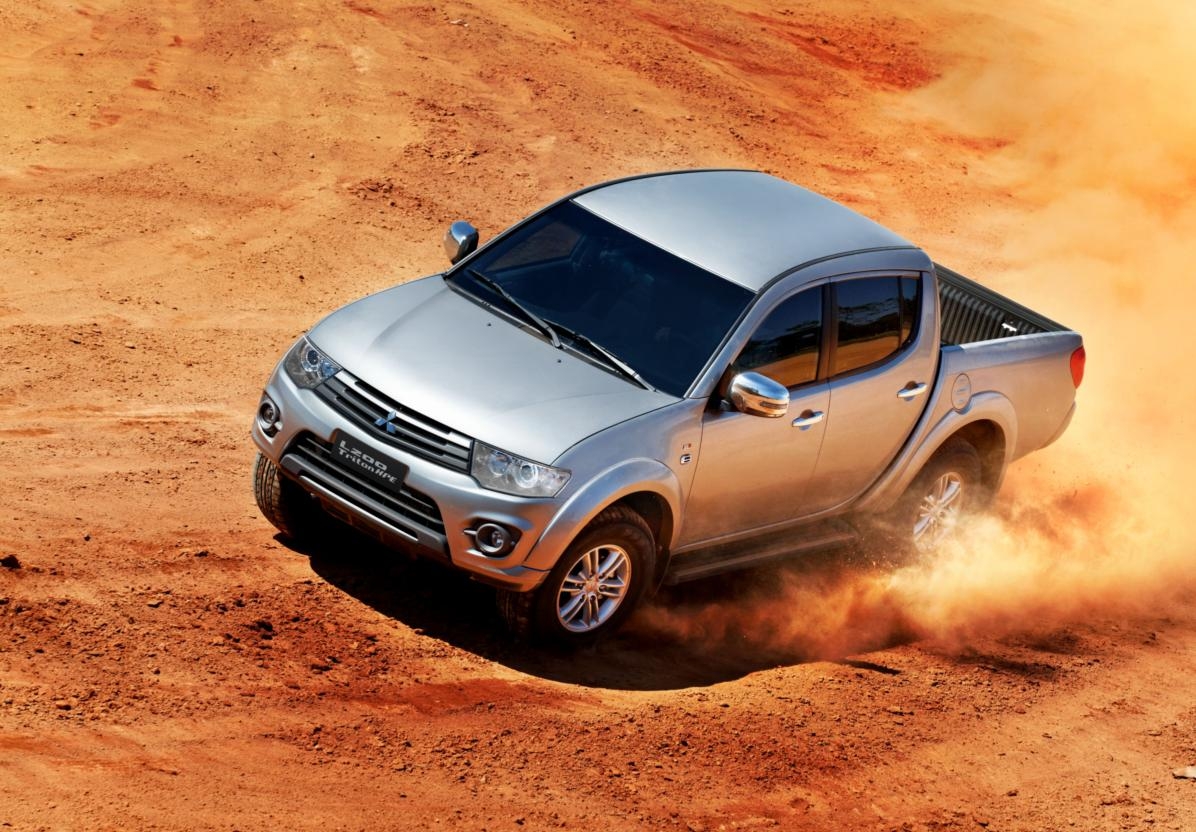 Imagem 6 Mitsubishi L200 Triton 3.5 V6 HPE 4WD (Flex) (Aut) 2014
