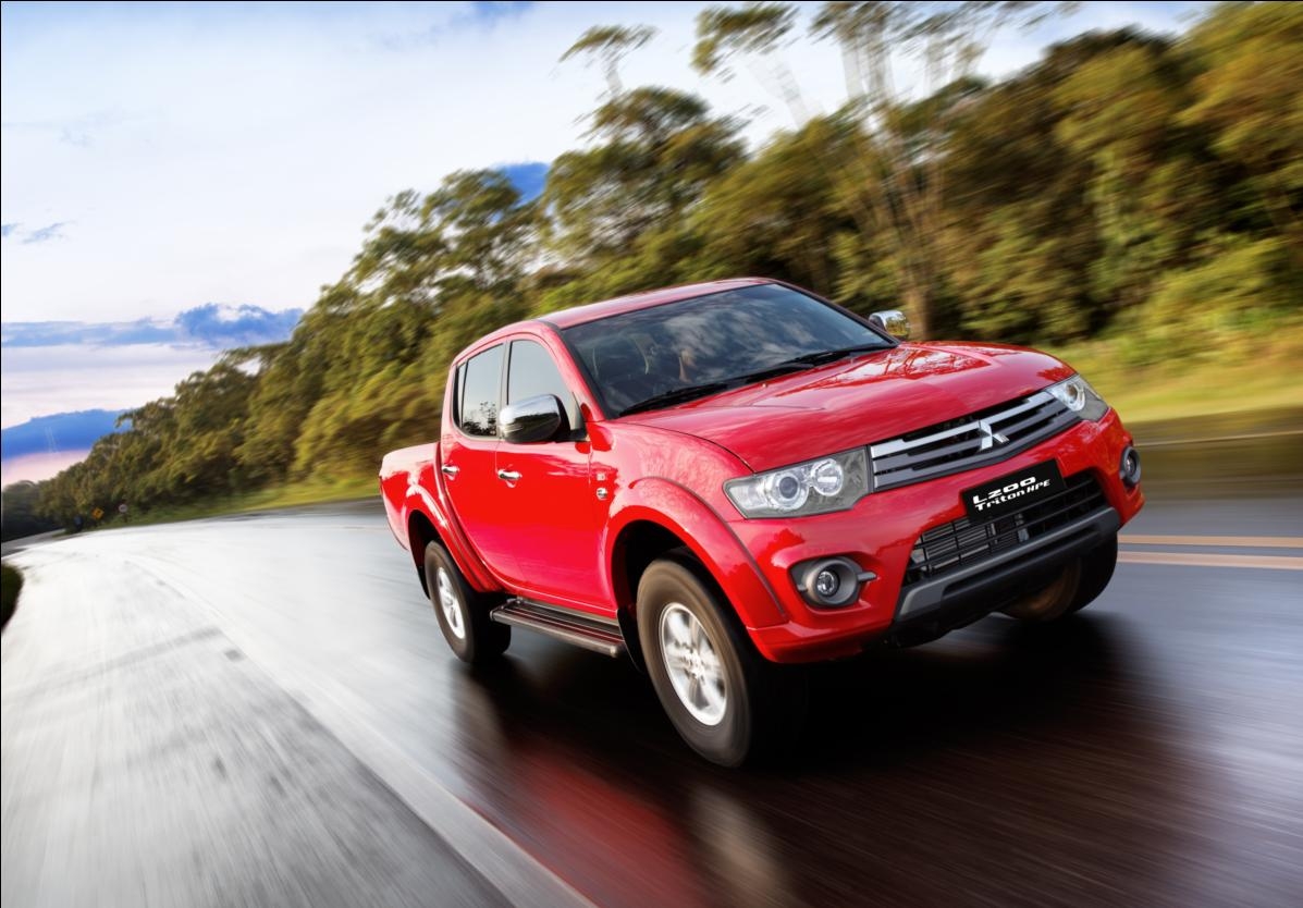 Imagem 3 Mitsubishi L200 Triton 3.5 V6 HPE 4WD (Flex) (Aut) 2015