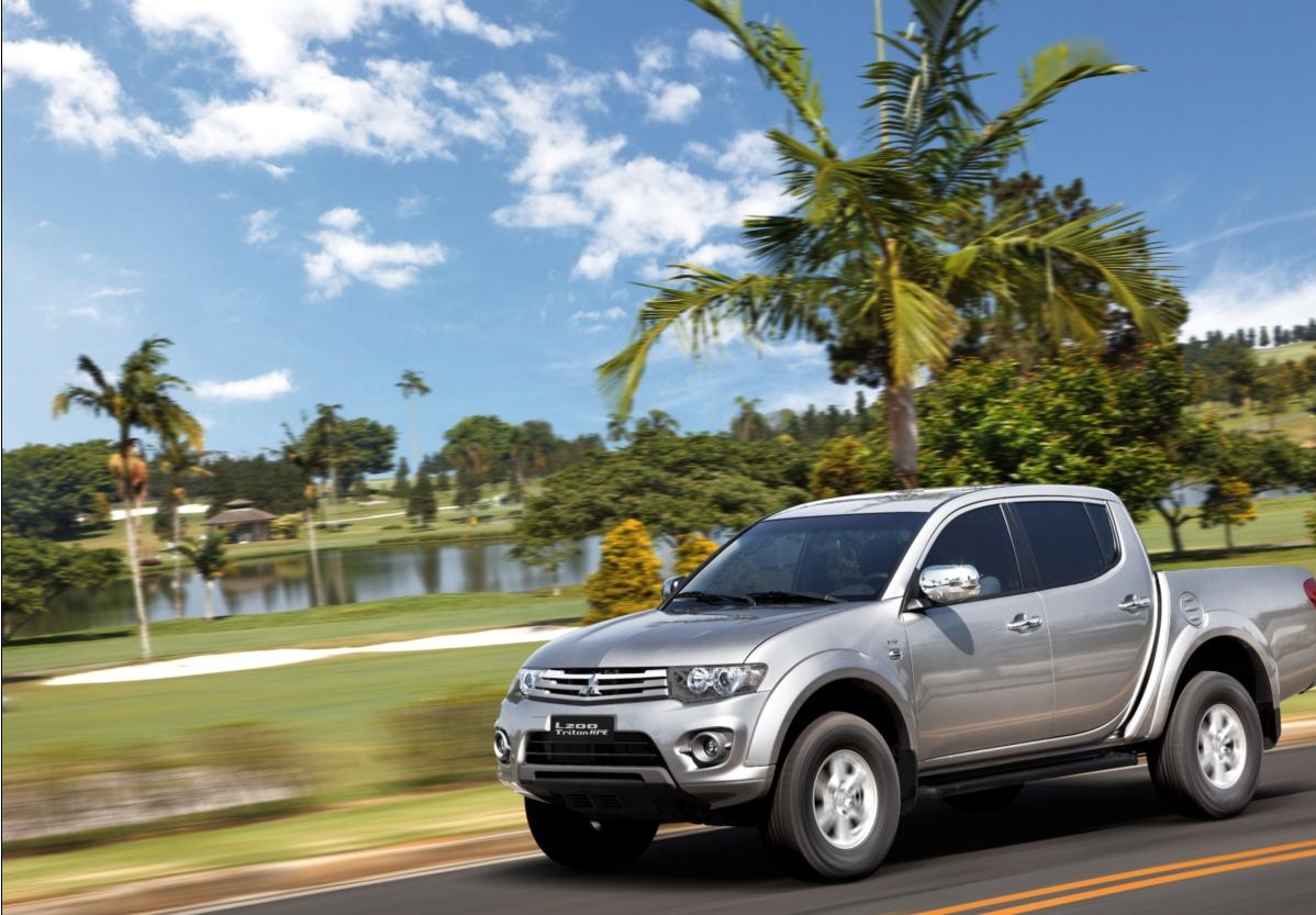 Imagem 4 Mitsubishi L200 Triton 3.5 V6 HPE 4WD (Flex) (Aut) 2015