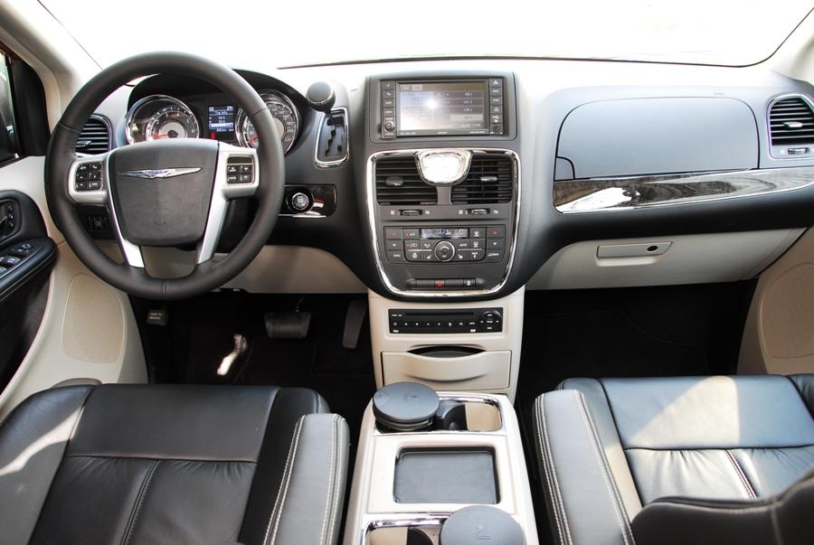 Imagem 4 Chrysler Town & Country Limited 3.6 V6 2014