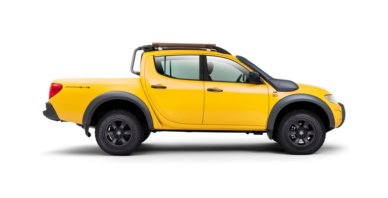 Imagem 4 Mitsubishi L200 Triton Savana 3.2 DID-H 4WD (Aut) 2017