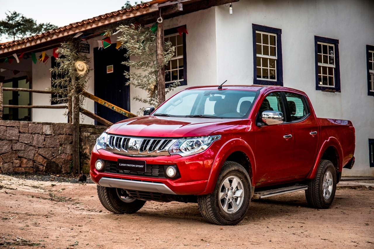 Imagem 1 Mitsubishi L200 Triton Sport 2.4 TD HPE Top 4WD (Aut) 2017