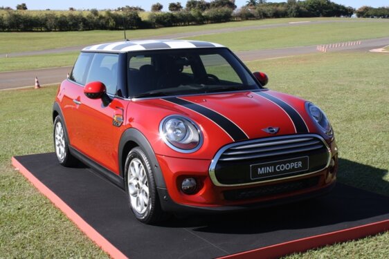 MINI Cooper 2.0 S Exclusive (Aut) 2014
