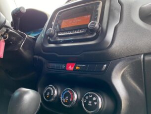 Foto 8 - Jeep Renegade Renegade Sport 1.8 (Aut) (Flex) automático