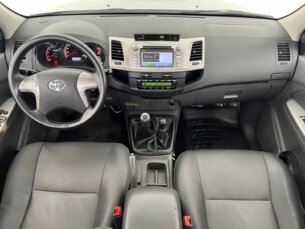 Foto 5 - Toyota Hilux Cabine Dupla Hilux 3.0 TDI 4x4 CD SRV manual