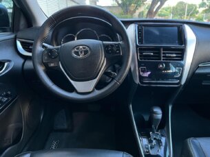 Foto 2 - Toyota Yaris Sedan Yaris Sedan 1.5 XL Plus Connect Tech CVT automático