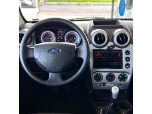 Foto 6 - Ford Fiesta Hatch Fiesta Hatch SE 1.0 RoCam (Flex) manual