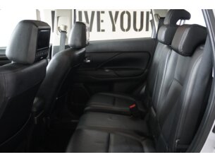 Foto 5 - Mitsubishi Outlander Outlander GT 4WD 3.0 V6 (Aut) automático