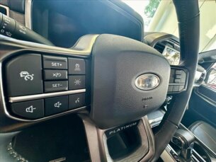 Foto 5 - Ford F-150 F-150 5.0 V8 Platinum CD 4WD automático