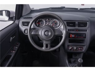 Foto 9 - Volkswagen Fox Fox 1.0 TEC BlueMotion (Flex) 4p automático