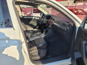Foto 8 - Volkswagen Tiguan Tiguan Allspace 1.4 250 TSI Comfortline manual
