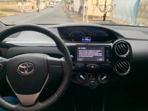 Toyota Etios Sedan XLS 1.5 (Flex)