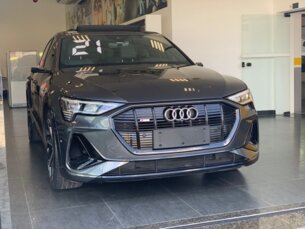 Foto 1 - Audi e-Tron E-tron Sportback Performance Black Quattro automático