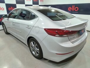 Foto 6 - Hyundai Elantra Elantra 2.0 Básica (Aut) (Flex) automático