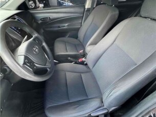Foto 7 - Toyota Yaris Hatch Yaris 1.3 XL Live automático