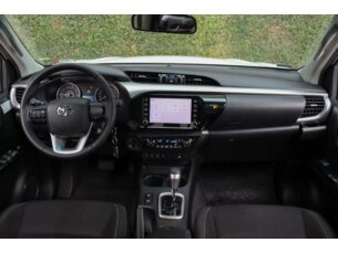 Foto 6 - Toyota Hilux Cabine Dupla Hilux 2.8 TDI CD SR 4x4 (Aut) automático
