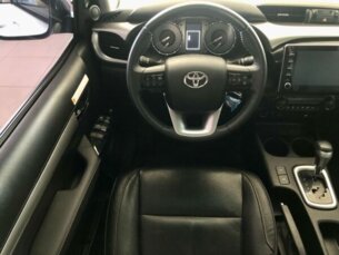 Foto 5 - Toyota Hilux Cabine Dupla Hilux CD 2.8 TDI SR 4WD (Aut) automático