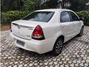 Toyota Etios Sedan Platinum 1.5 (Flex)