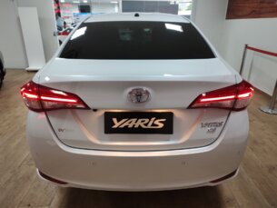 Foto 3 - Toyota Yaris Sedan Yaris Sedan 1.5 XS CVT automático