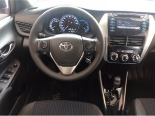 Foto 7 - Toyota Yaris Hatch Yaris 1.3 XL CVT (Flex) automático