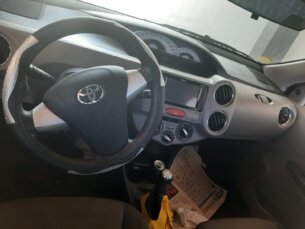 Toyota Etios Sedan XLS 1.5 (Flex)