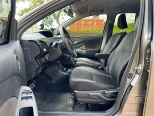 Foto 8 - Toyota Etios Sedan Etios Sedan X Plus 1.5 (Flex) (Aut) manual
