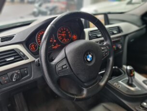 Foto 6 - BMW Série 3 316i 1.6 manual