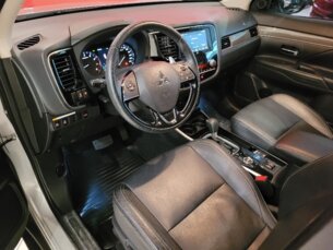 Foto 6 - Mitsubishi Outlander Outlander 3.0 V6 HPE-S 4WD 7L automático