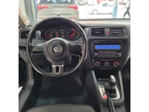 Foto 9 - Volkswagen Jetta Jetta 2.0 Comfortline (Flex) automático