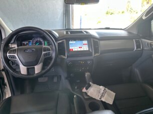 Foto 8 - Ford Ranger (Cabine Dupla) Ranger 3.2 XLT CD 4x4 (Aut) automático