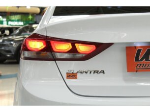 Foto 8 - Hyundai Elantra Elantra 2.0 GLS (Aut) (Flex) automático