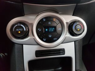 Foto 10 - Ford New Fiesta Hatch New Fiesta SEL 1.6 16V PowerShift automático