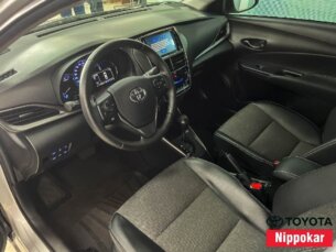 Foto 4 - Toyota Yaris Hatch Yaris 1.5 XS CVT automático