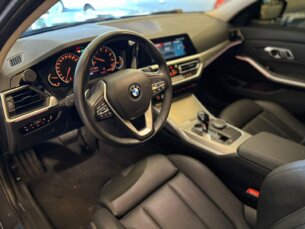 Foto 8 - BMW Série 3 330i Sport automático