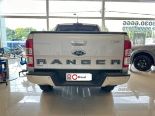 Foto 9 - Ford Ranger (Cabine Dupla) Ranger 3.2 CD XLT 4WD automático