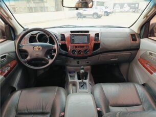 Foto 9 - Toyota Hilux Cabine Dupla Hilux SRV 4X4 3.0 (cab dupla) (aut) automático