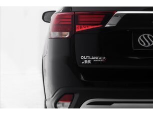 Foto 8 - Mitsubishi Outlander Outlander 2.2 DI-D HPE-S 4WD 7L automático