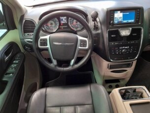 Foto 9 - Chrysler Town & Country Town & Country Touring 3.6 (aut) automático