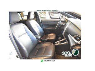 Foto 4 - Toyota Yaris Hatch Yaris 1.5 X-Way Connect CVT automático