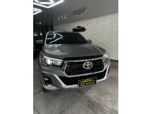 Foto 2 - Toyota Hilux Cabine Dupla Hilux 2.8 TDI CD SRX 50th 4x4 (Aut) automático