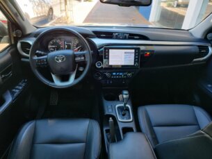 Foto 6 - Toyota Hilux Cabine Dupla Hilux 2.8 TDI CD SRV 4x4 (Aut) automático