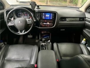 Foto 3 - Mitsubishi Outlander Outlander 2.2 DI-D 4WD (Aut) automático