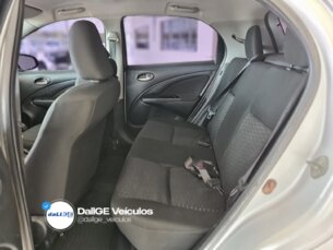 Foto 8 - Toyota Etios Hatch Etios XLS 1.5 (Flex) manual