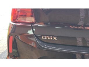 Foto 7 - Chevrolet Onix Onix 1.0 LT (Flex) automático