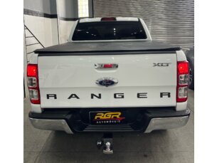Foto 4 - Ford Ranger (Cabine Dupla) Ranger 3.2 XLT CD 4x4 (Aut) automático