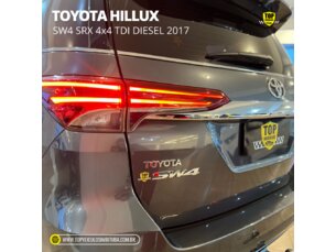 Foto 7 - Toyota Hilux Cabine Dupla Hilux 2.8 TDI SRX CD 4x4 (Aut) manual
