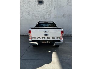 Foto 8 - Ford Ranger (Cabine Dupla) Ranger 3.2 CD XLT 4WD (Aut) automático